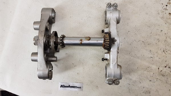 UNDER BRACKET COMP. / CROWN, HANDLE (Yamaha WR125 2010) 22B-F3435-10 2C8-F3340-01