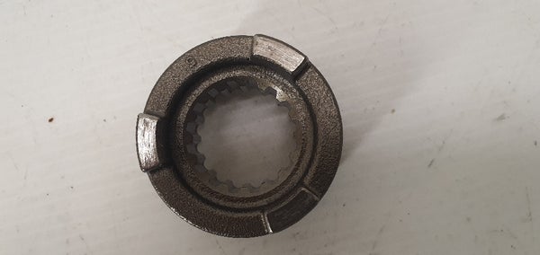 DOG, SLIDING (Suzuki RMZ250 2009) 24412-10H00 24412-10H01