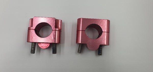 Ohjaustangon korokepalat (Honda CR125 1997)