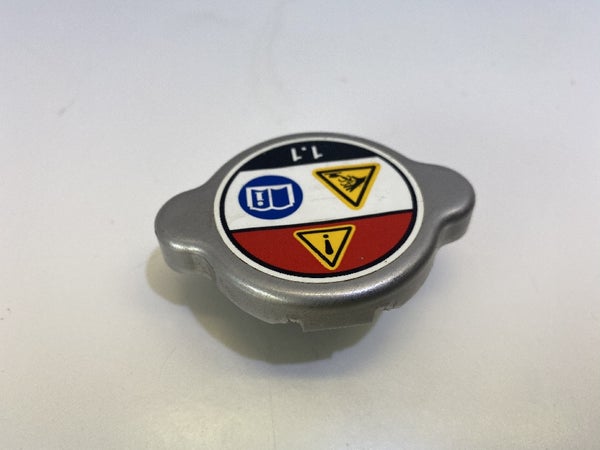 J&auml;&auml;hdyttimen korkki (HONDA CRF450R 2019)  19037-GEE-710