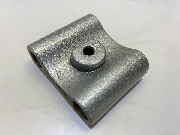 TAP FOOTREST BRACKET FRONT (KTM DUKE WHITE Abs 2013) 90103038001