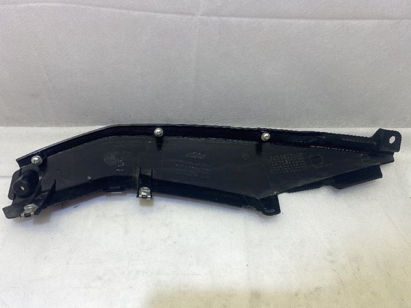 SIDE COVER BOTTOM L/S (KTM DUKE WHITE Abs 2013) 90108043000